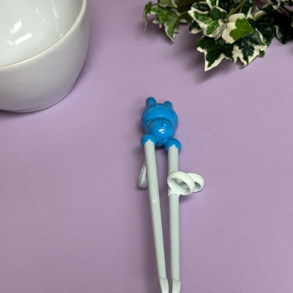 Edison Training Chopstick with Blue Rabbit - Picture 10 of 12